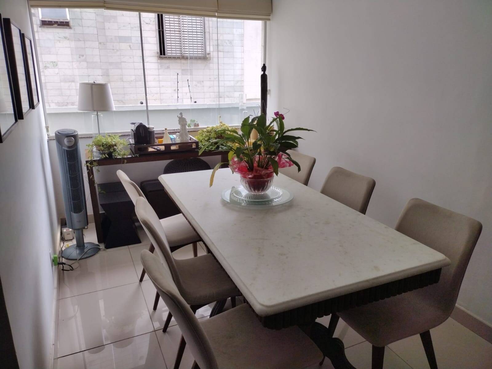 Apartamento para alugar com 3 quartos, 77m² - Foto 1