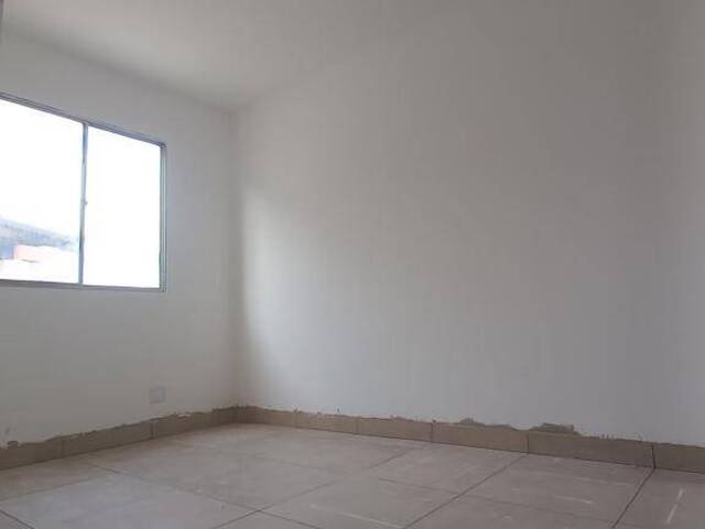 Apartamento para Venda em Esmeraldas - 4