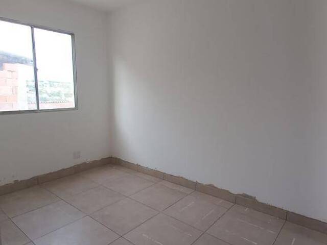 Apartamento para Venda em Esmeraldas - 5