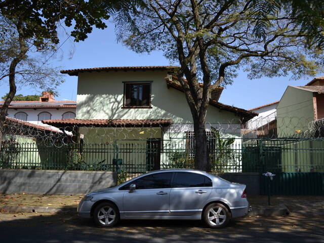 #4024 - Casa para Venda em Belo Horizonte - MG - 1