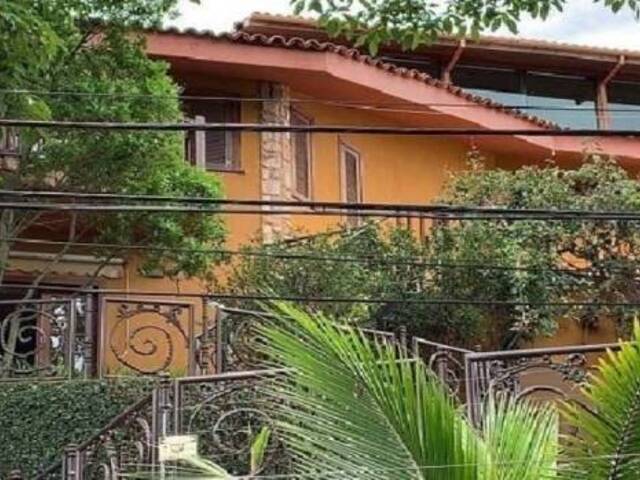 Casa para Venda em Belo Horizonte - 2